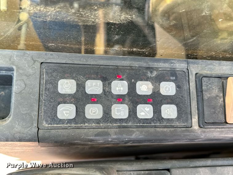 image for item EJ5059 2005 Caterpillar  M313C wheeled excavator