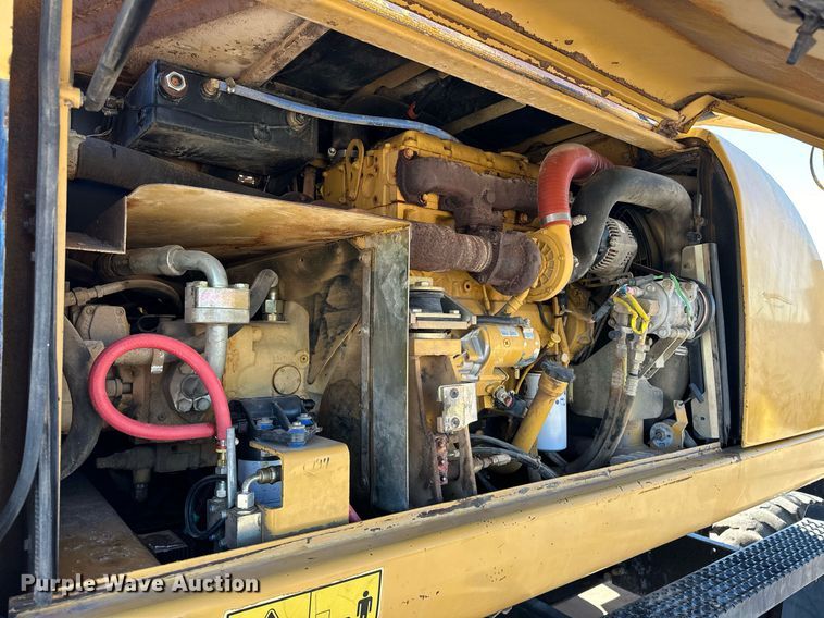 image for item EJ5059 2005 Caterpillar  M313C wheeled excavator