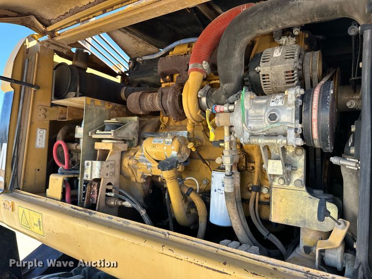 image for item EJ5059 2005 Caterpillar  M313C wheeled excavator