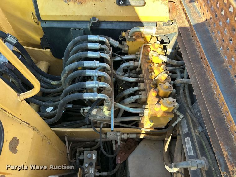 image for item EJ5059 2005 Caterpillar  M313C wheeled excavator