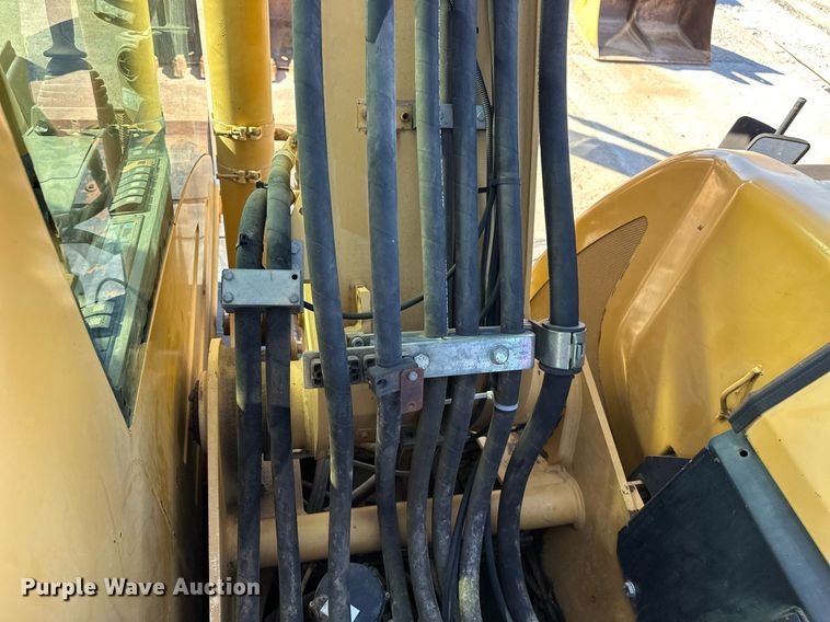 image for item EJ5059 2005 Caterpillar  M313C wheeled excavator