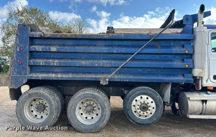 image for item EJ5080 1998 Mack CH600GK dump truck