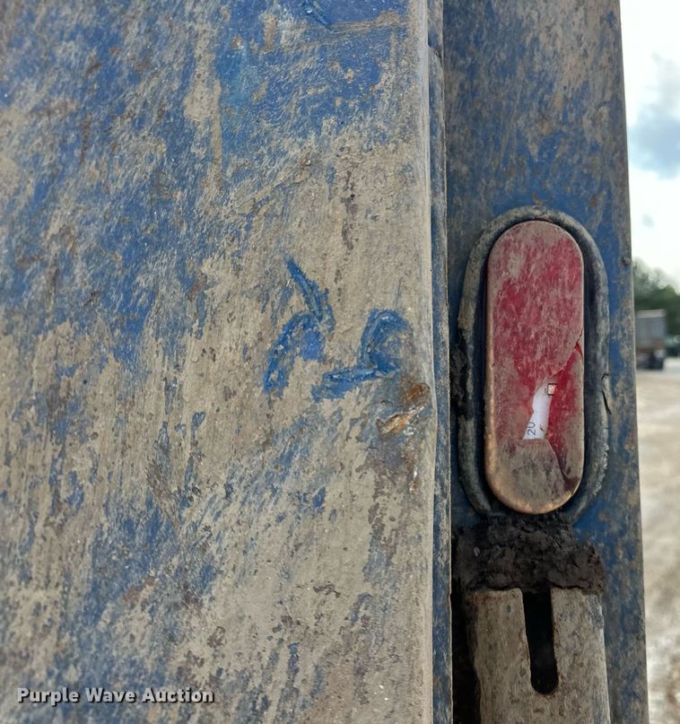 image for item EJ5080 1998 Mack CH600GK dump truck