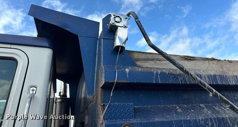 image for item EJ5080 1998 Mack CH600GK dump truck