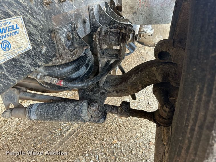 image for item EJ5080 1998 Mack CH600GK dump truck