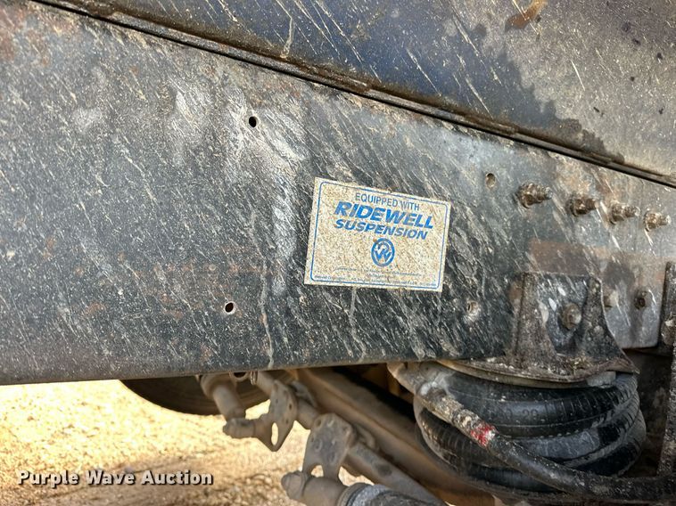 image for item EJ5080 1998 Mack CH600GK dump truck