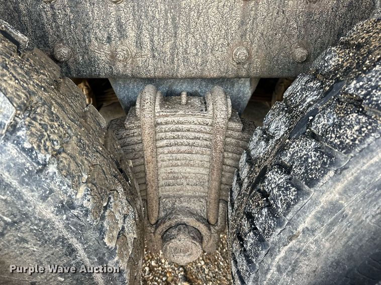 image for item EJ5080 1998 Mack CH600GK dump truck