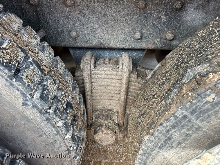 image for item EJ5080 1998 Mack CH600GK dump truck