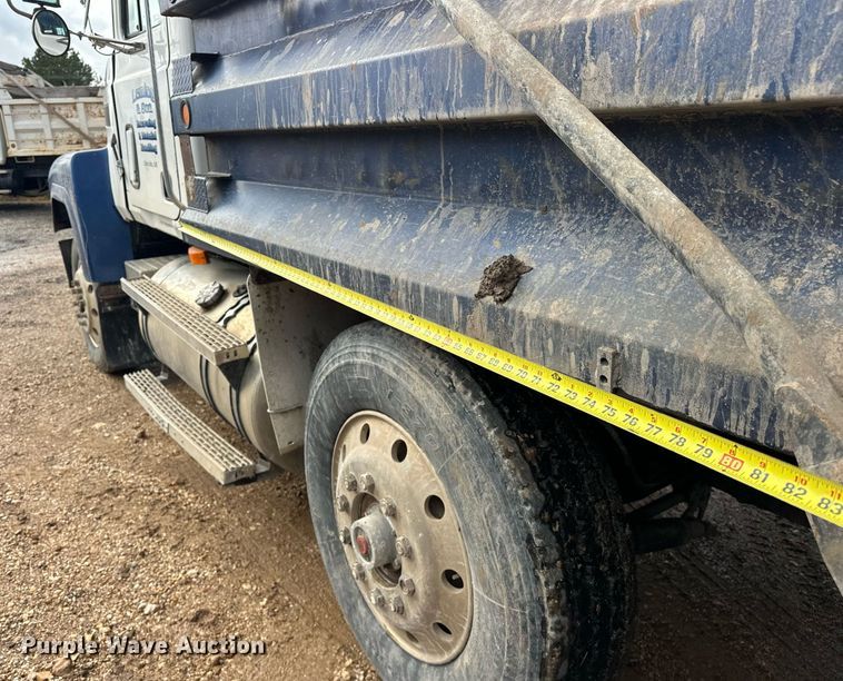 image for item EJ5080 1998 Mack CH600GK dump truck