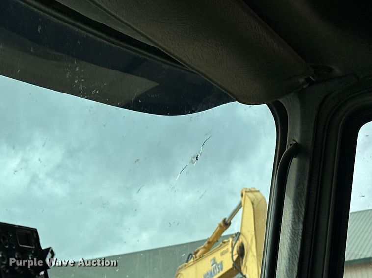 image for item EJ5080 1998 Mack CH600GK dump truck