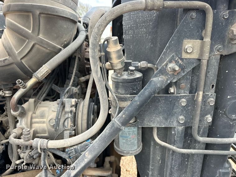 image for item EJ5080 1998 Mack CH600GK dump truck