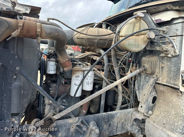 image for item EJ5080 1998 Mack CH600GK dump truck