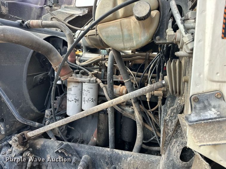 image for item EJ5080 1998 Mack CH600GK dump truck