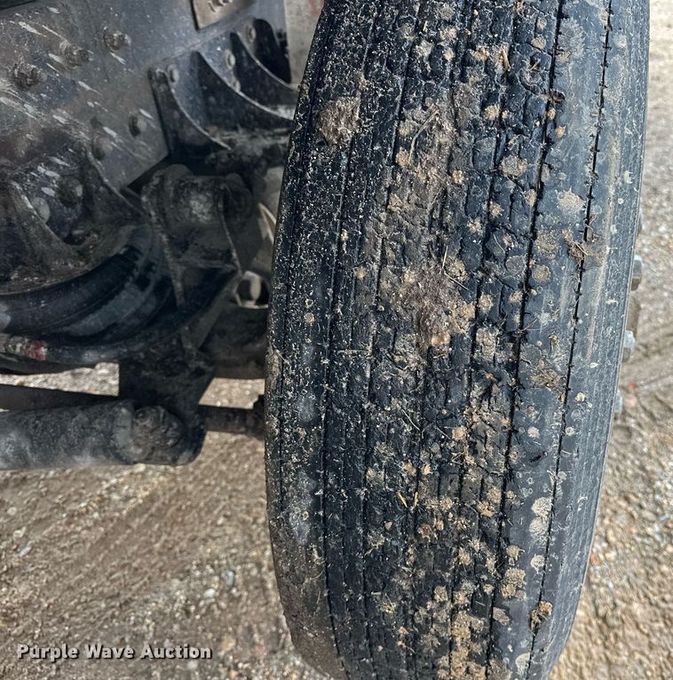 image for item EJ5080 1998 Mack CH600GK dump truck