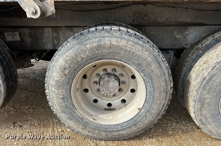 image for item EJ5080 1998 Mack CH600GK dump truck