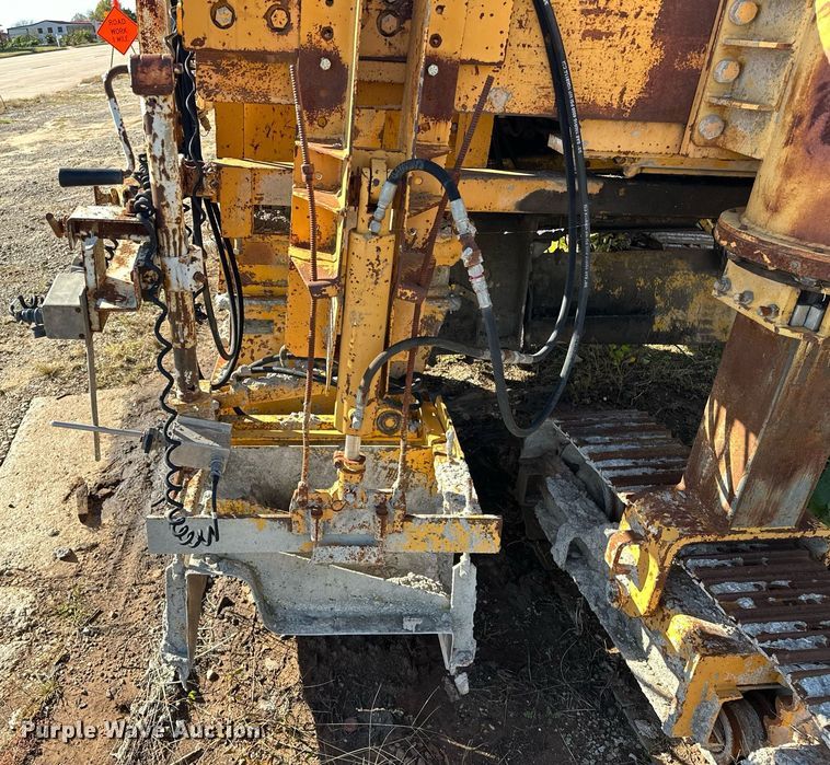 image for item EJ5094 1992 Gomaco GT3600 slipform paver