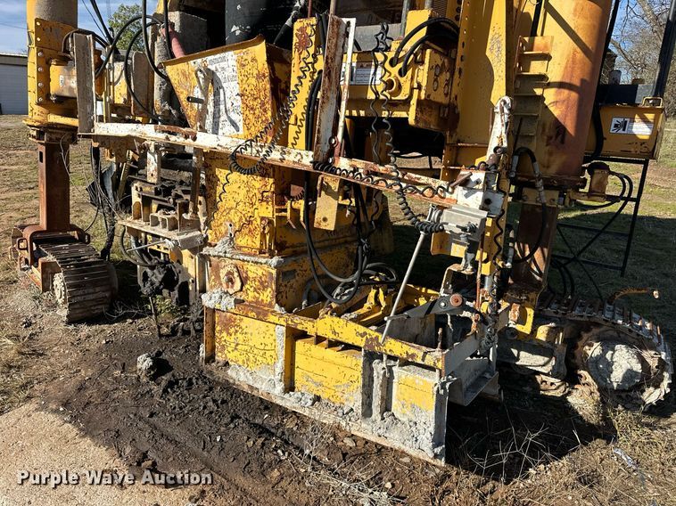 image for item EJ5094 1992 Gomaco GT3600 slipform paver