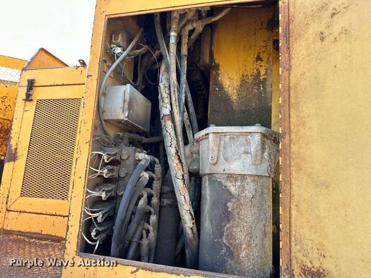 image for item EJ5094 1992 Gomaco GT3600 slipform paver