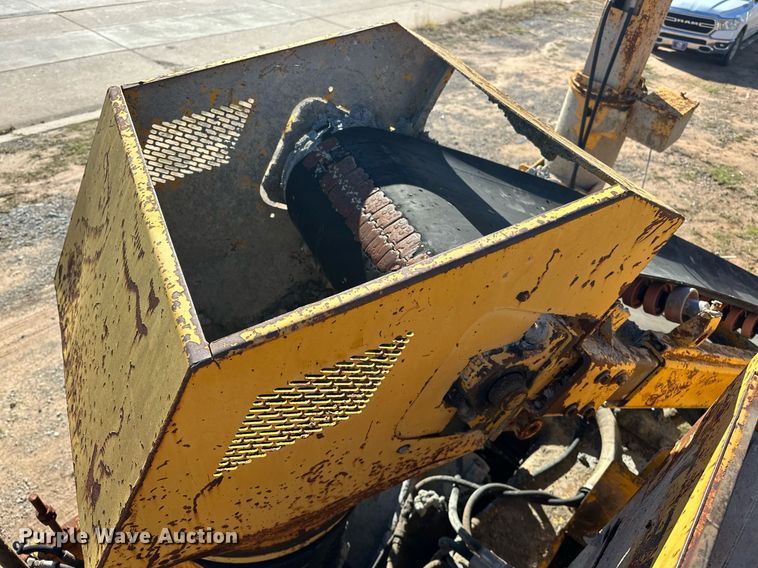 image for item EJ5094 1992 Gomaco GT3600 slipform paver