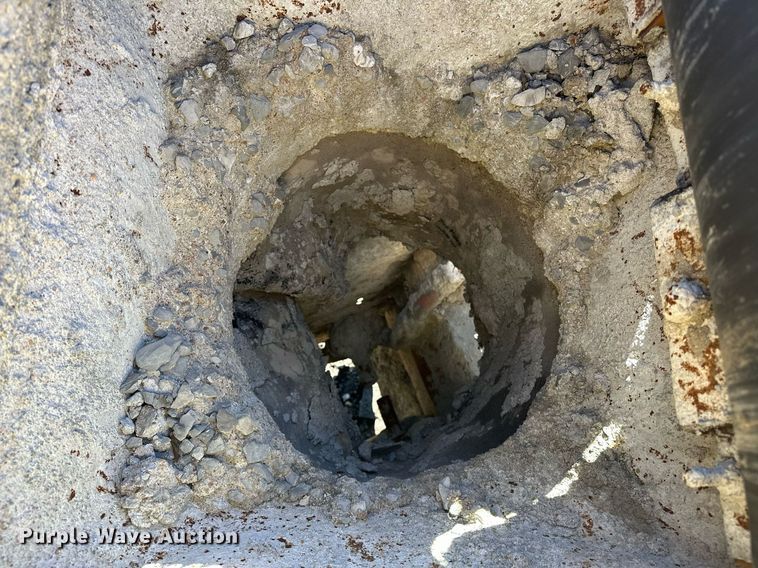 image for item EJ5094 1992 Gomaco GT3600 slipform paver