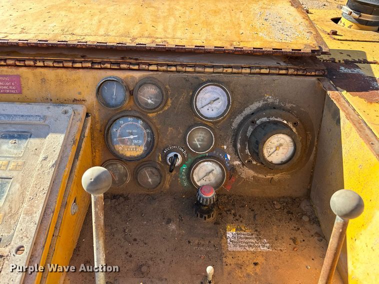 image for item EJ5094 1992 Gomaco GT3600 slipform paver