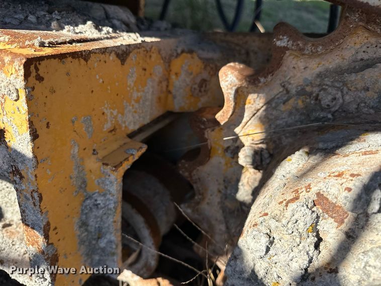 image for item EJ5094 1992 Gomaco GT3600 slipform paver