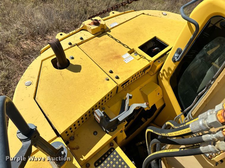 image for item EJ5097 2015 Komatsu PC138USLC-10 excavator