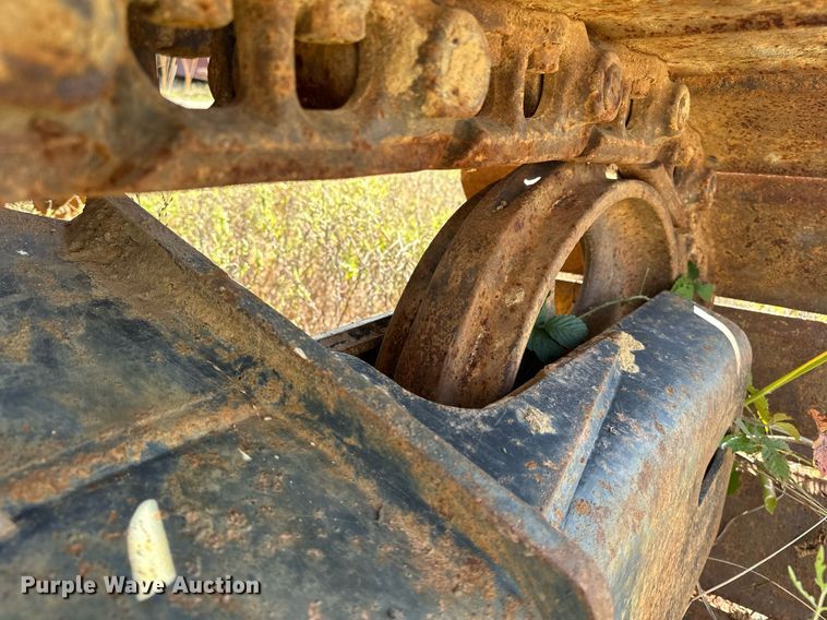 image for item EJ5097 2015 Komatsu PC138USLC-10 excavator