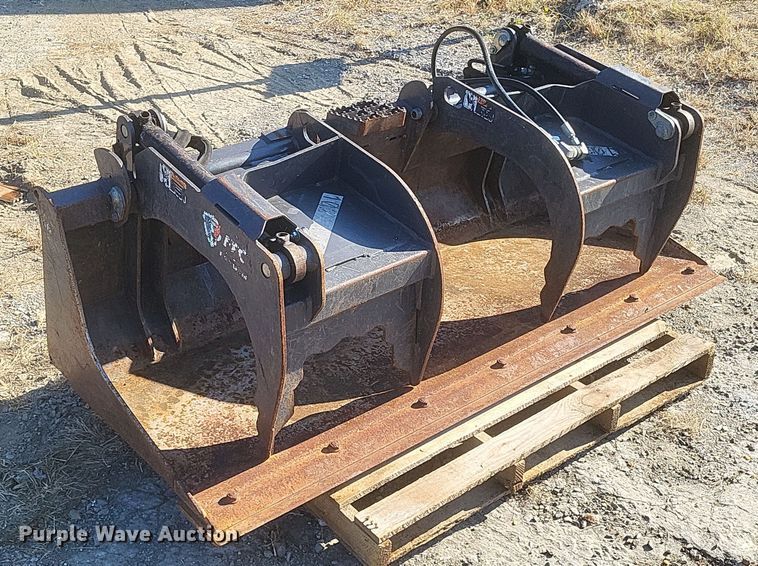 image for item EJ8072 Paladin  skid steer grapple bucket