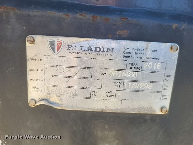 image for item EJ8073 2018 Paladin  skid steer grapple bucket