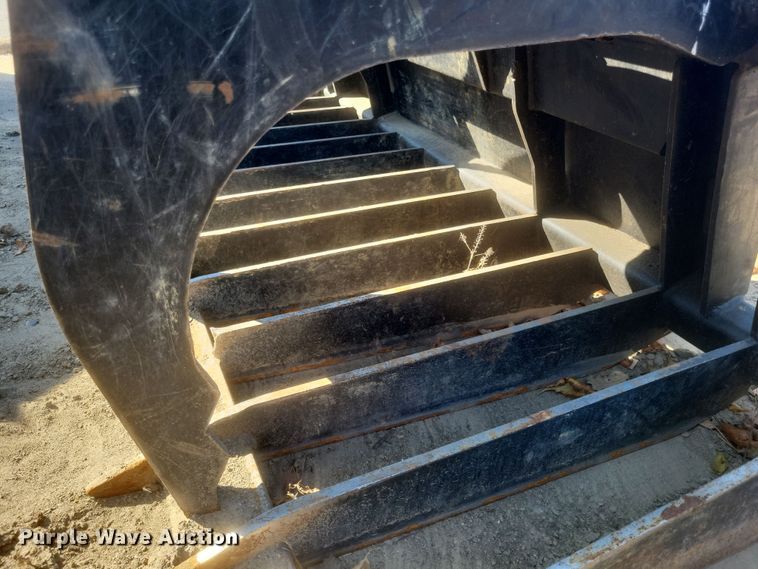 image for item EJ8079 Paladin  skid steer rock grapple bucket