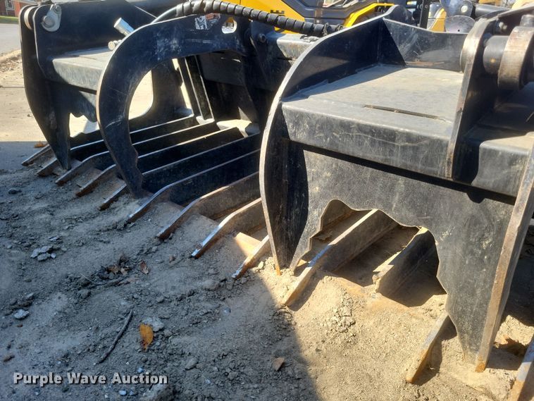 image for item EJ8079 Paladin  skid steer rock grapple bucket