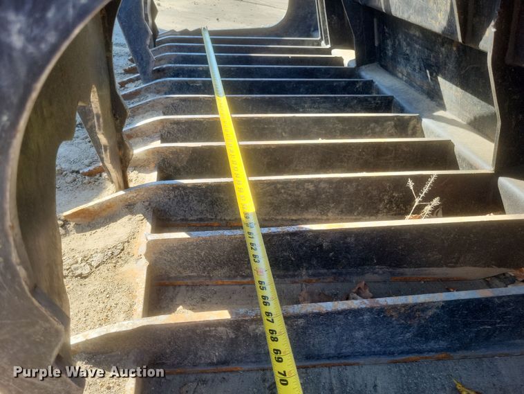 image for item EJ8079 Paladin  skid steer rock grapple bucket