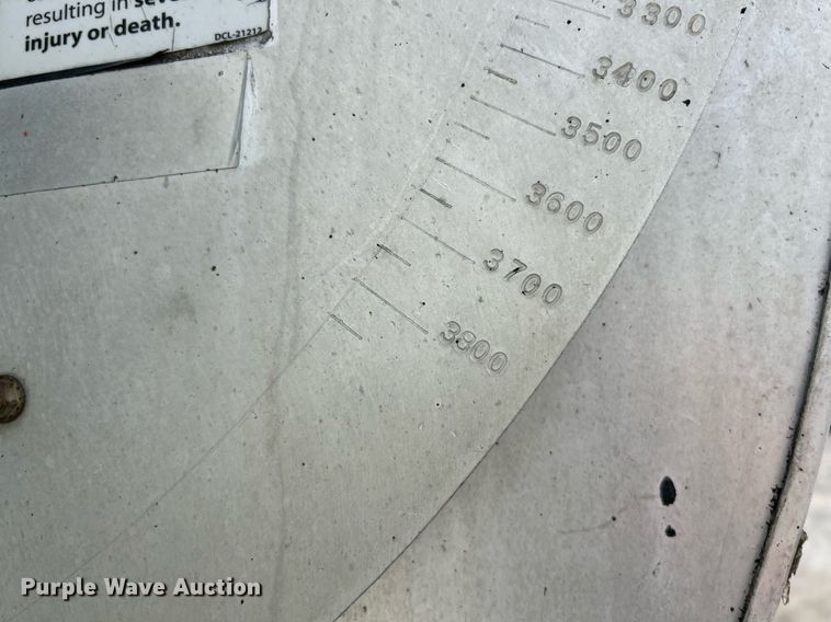 image for item EK3626 2006 Freightliner Business Class M2 oil distributor truck