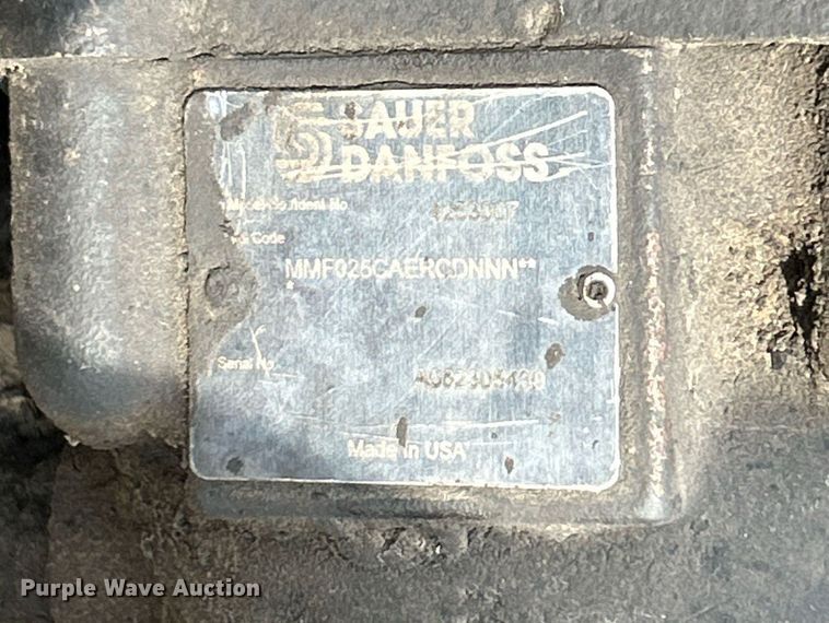 image for item EK3626 2006 Freightliner Business Class M2 oil distributor truck