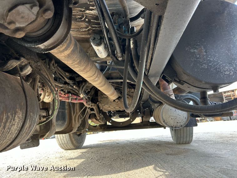 image for item EK3626 2006 Freightliner Business Class M2 oil distributor truck