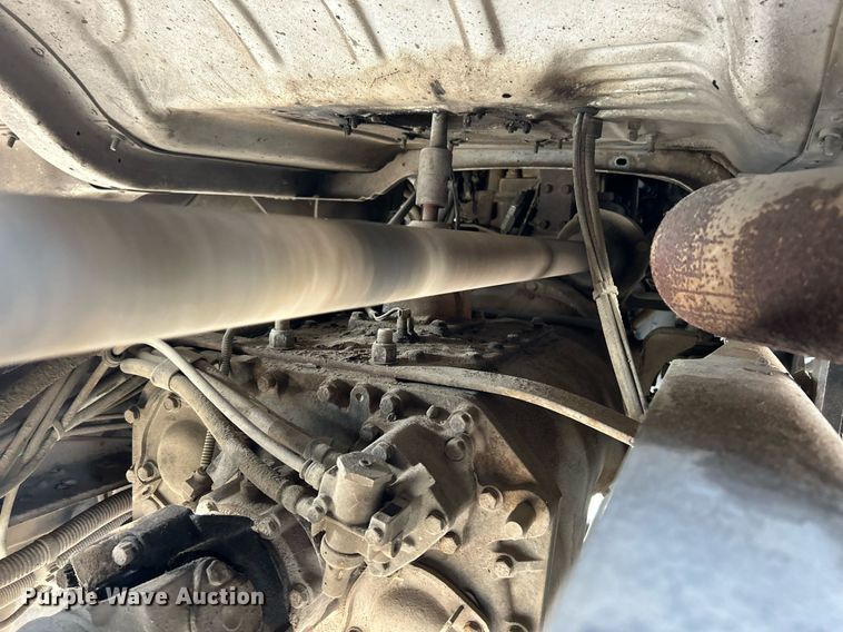 image for item EK3626 2006 Freightliner Business Class M2 oil distributor truck