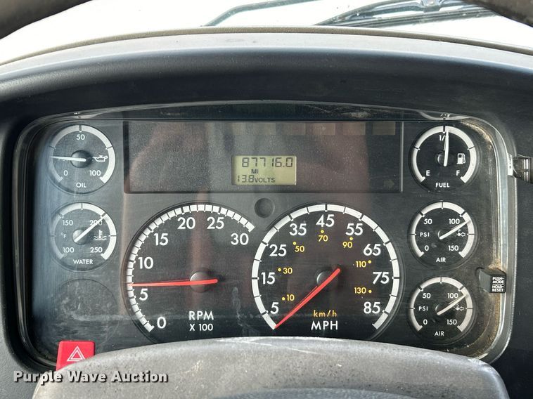 image for item EK3626 2006 Freightliner Business Class M2 oil distributor truck