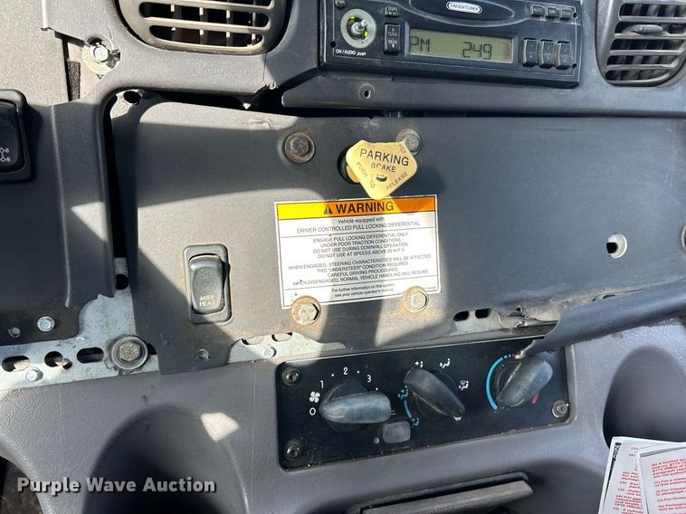 image for item EK3626 2006 Freightliner Business Class M2 oil distributor truck