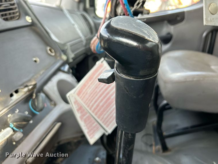 image for item EK3626 2006 Freightliner Business Class M2 oil distributor truck