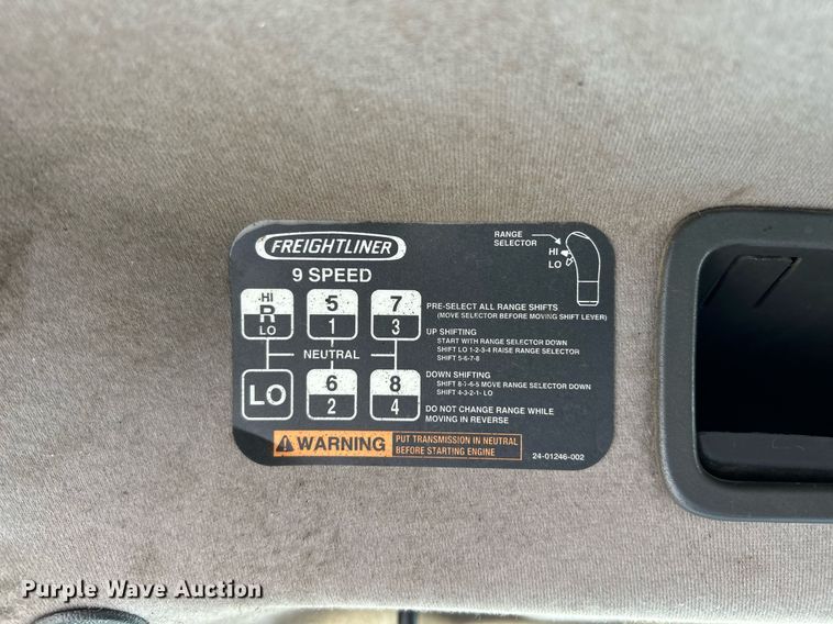 image for item EK3626 2006 Freightliner Business Class M2 oil distributor truck