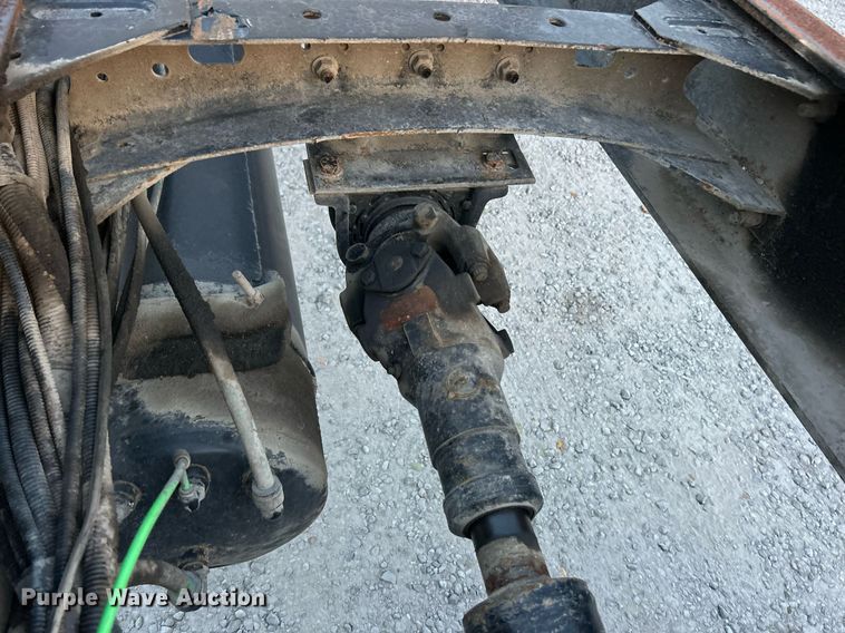 image for item EK3645 2005 Freightliner Business Class M2 106 truck cab and chassis