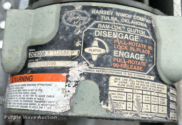 image for item EK3657 2007 GMC C7500 flatbed truck