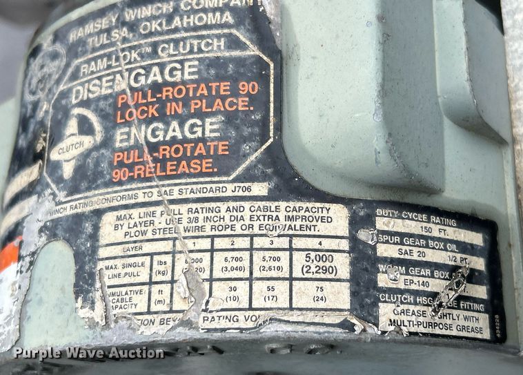 image for item EK3657 2007 GMC C7500 flatbed truck