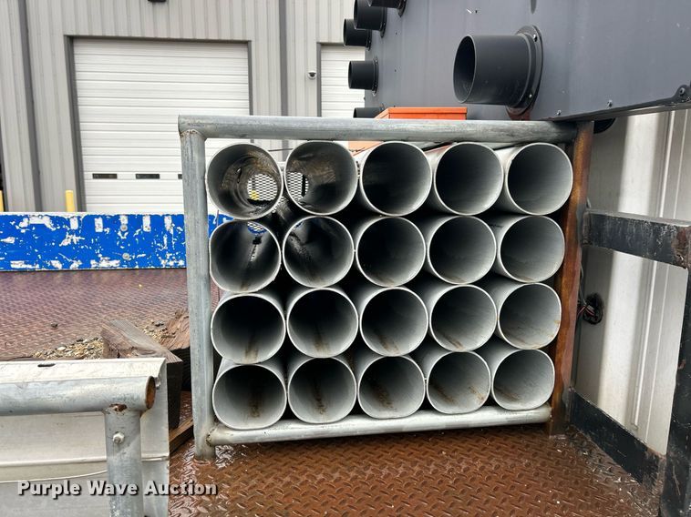 image for item EK3657 2007 GMC C7500 flatbed truck