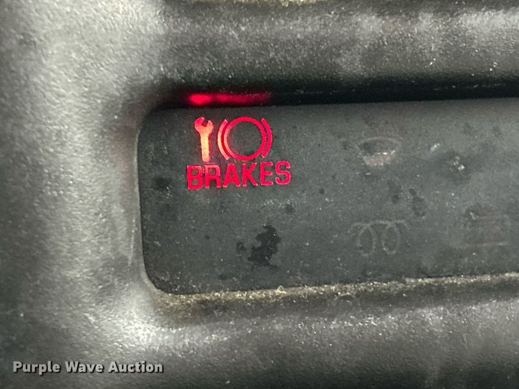 image for item EK3657 2007 GMC C7500 flatbed truck