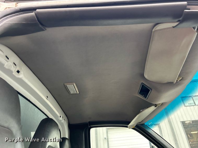 image for item EK3657 2007 GMC C7500 flatbed truck