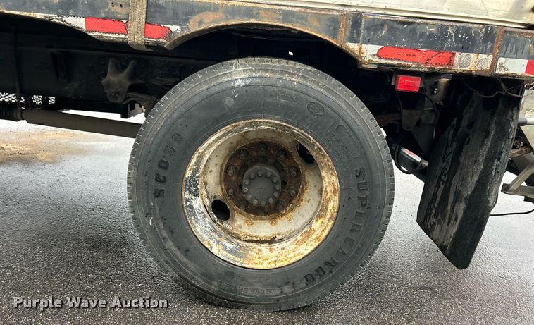 image for item EK3657 2007 GMC C7500 flatbed truck