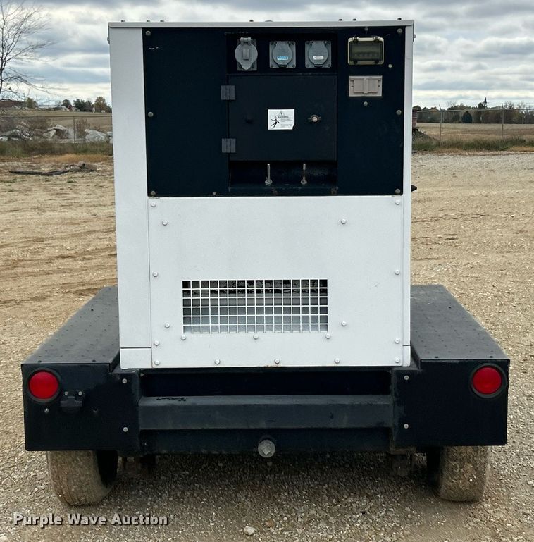 image for item EK3659 2005 Ingersoll Rand G120 generator
