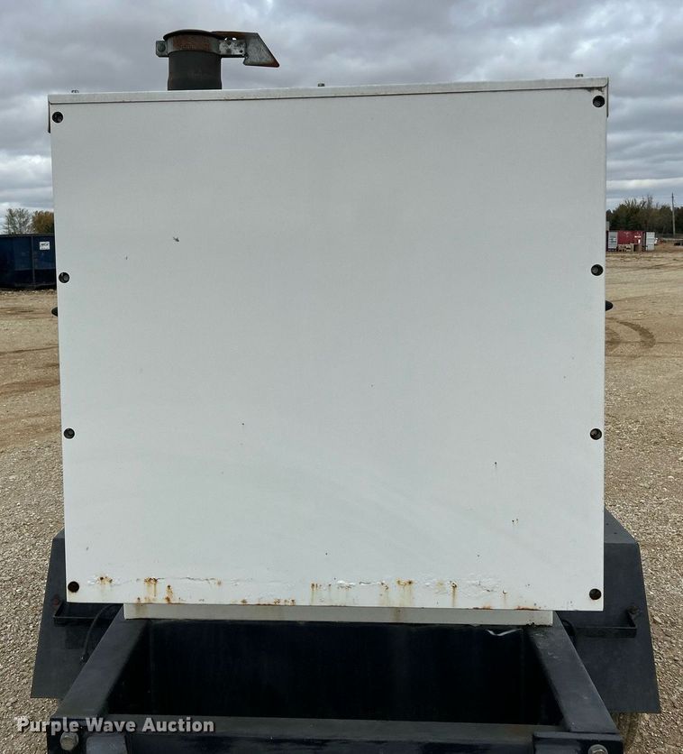 image for item EK3659 2005 Ingersoll Rand G120 generator